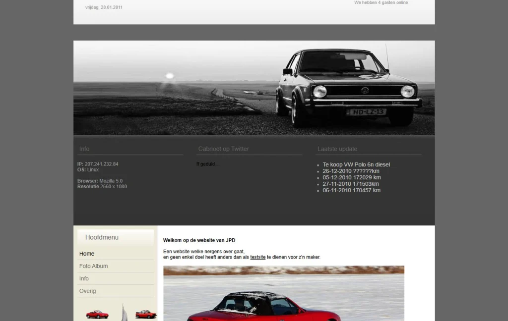 cabrioot.com in 2011: een zwart-witfoto van een Golf op de dijk in de kop, daaronder de blokken Info, Cabrioot op Twitter en Laatste update met kilometerstanden, en een rode MX-5 in de sneeuw.